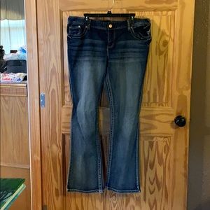 Maurices jeans